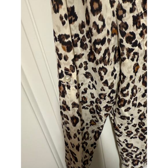 Maurice's Business Casual button up Leopard print Blouse Top Lightweight Medium - Picture 4 of 6